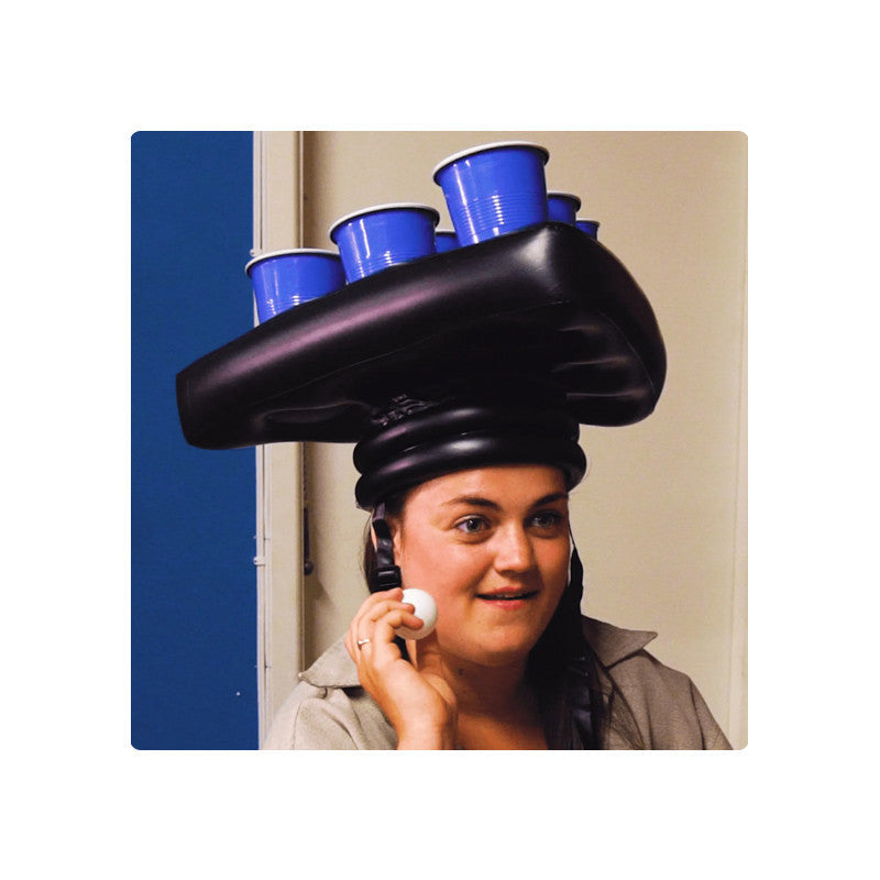 Felfújható háromszög sapkás sörpong játék-1