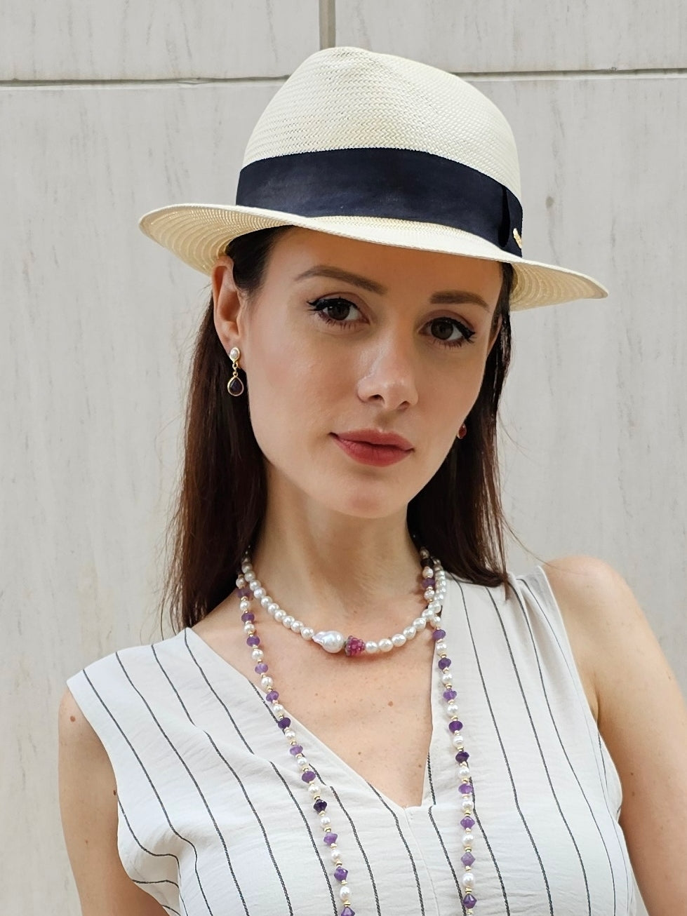 Freshwater Pearls With Raspberry and Baroque Pearl Necklace PN011-2