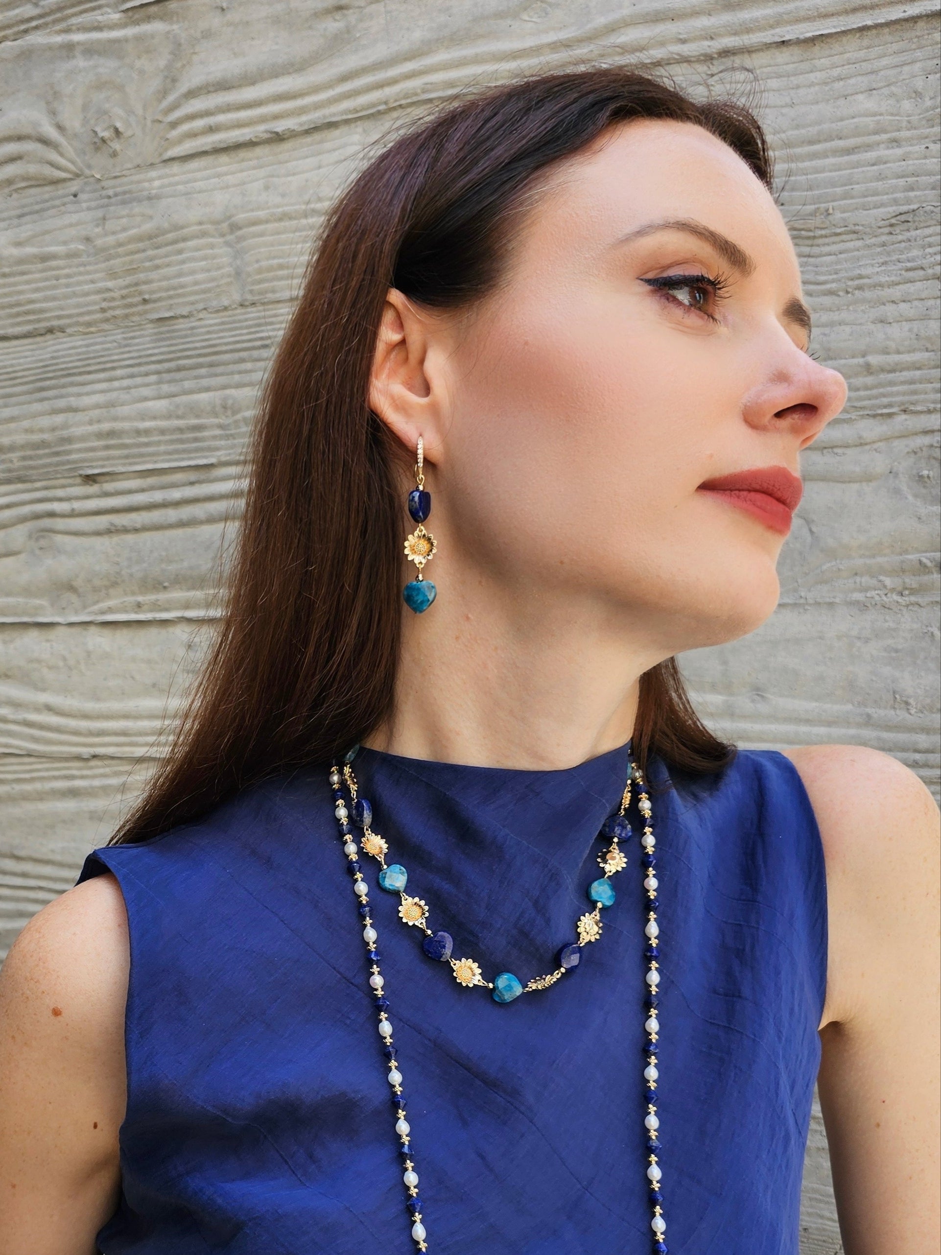 Heart-Shaped Lapis and Apatite Flower Dangle Earrings PE025-1