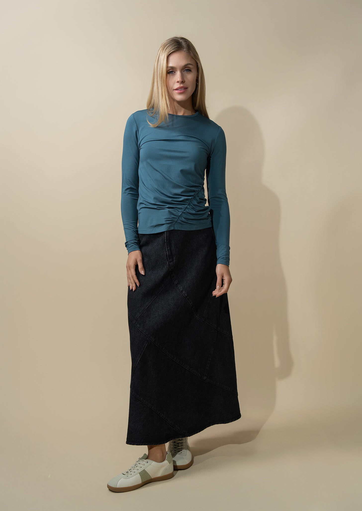 Curved Gathered Detailed T-Shirt-Denim Blue-0