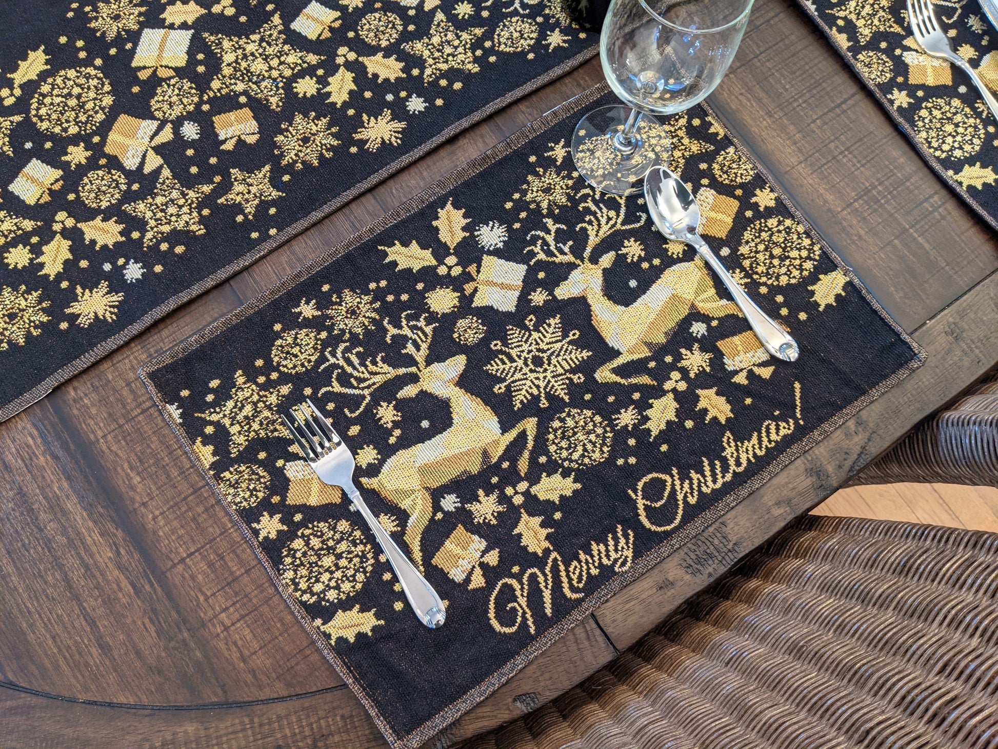 DaDa Bedding Set of 4-Pieces Magical Golden Reindeer Woven Tapestry Dining Table Placemats 13” x 19”-3