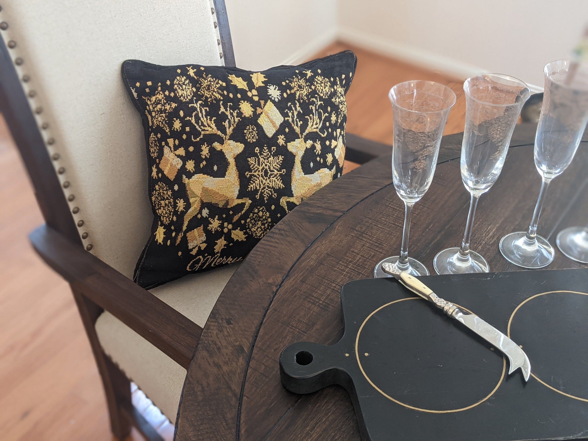 DaDa Bedding Magical Golden Reindeer Woven Tapestry Throw Pillow Covers 16" x 16"-1