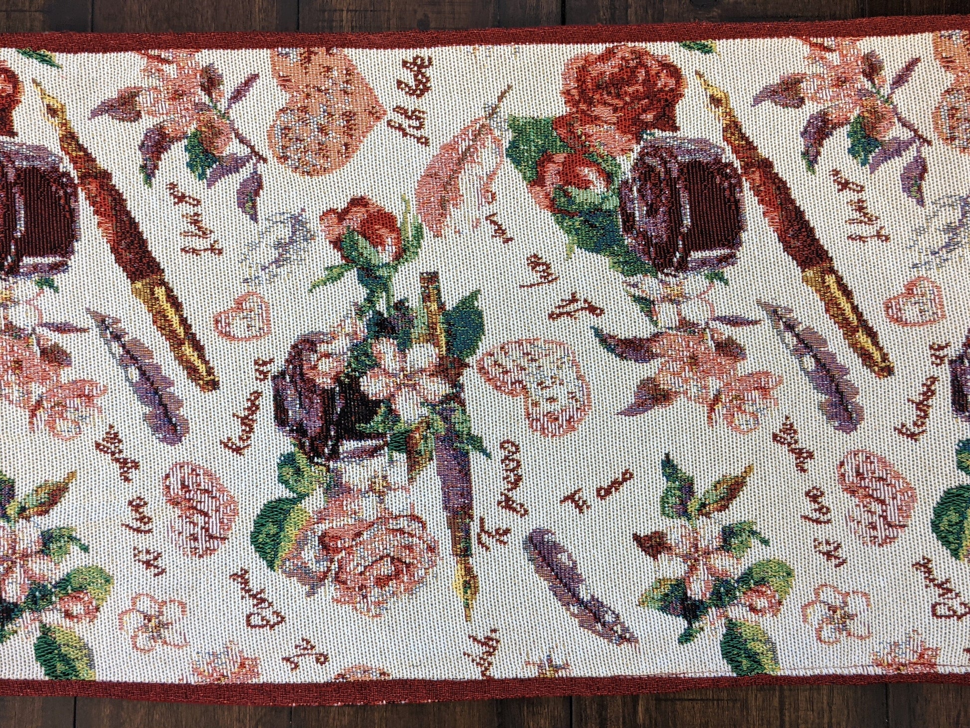 DaDa Bedding Sweet Heart Love Notes Pink Floral Woven Tapestry Dining Table Runner (18273)-4