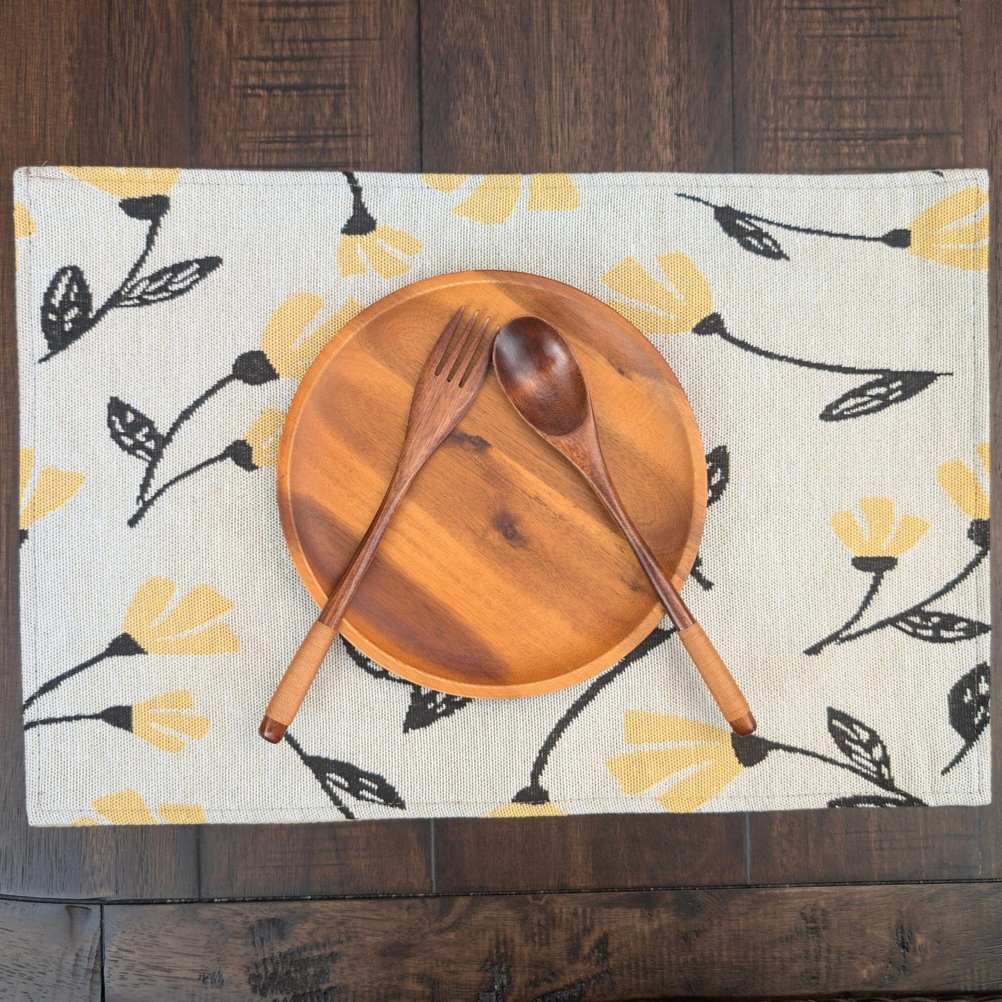 DaDa Bedding Set of 4-Pieces Sunshine Yellow Fleur Spring Tapestry Dining Table Placemats 13” x 19” (18112)-3