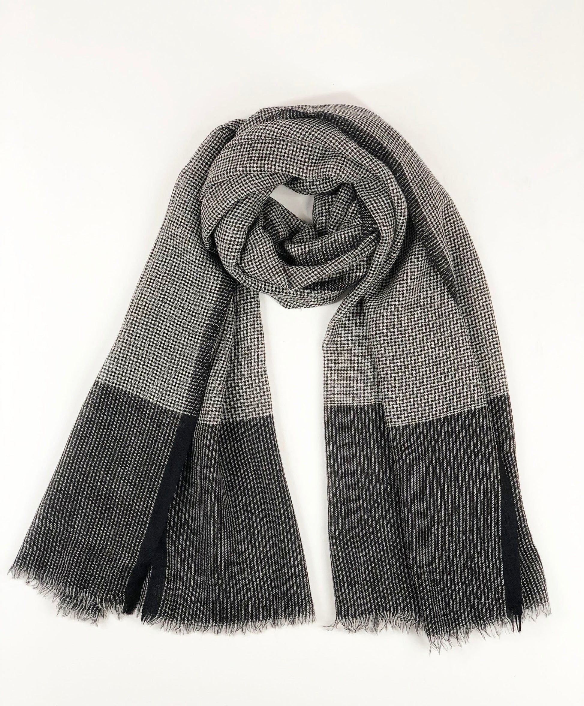 Black and White Gingham Check Scarf-4