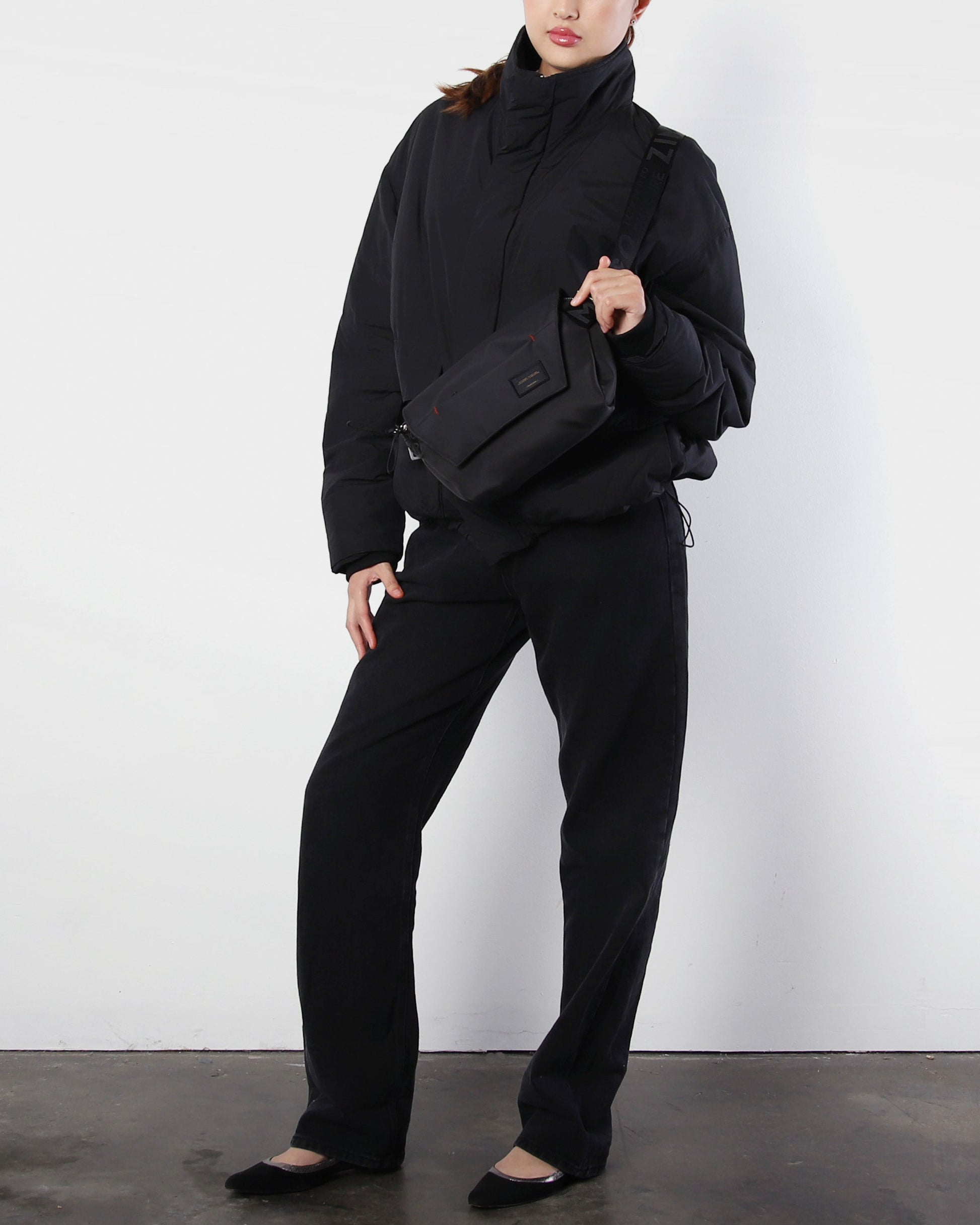 LAX ZIP FLAP FANNY-3