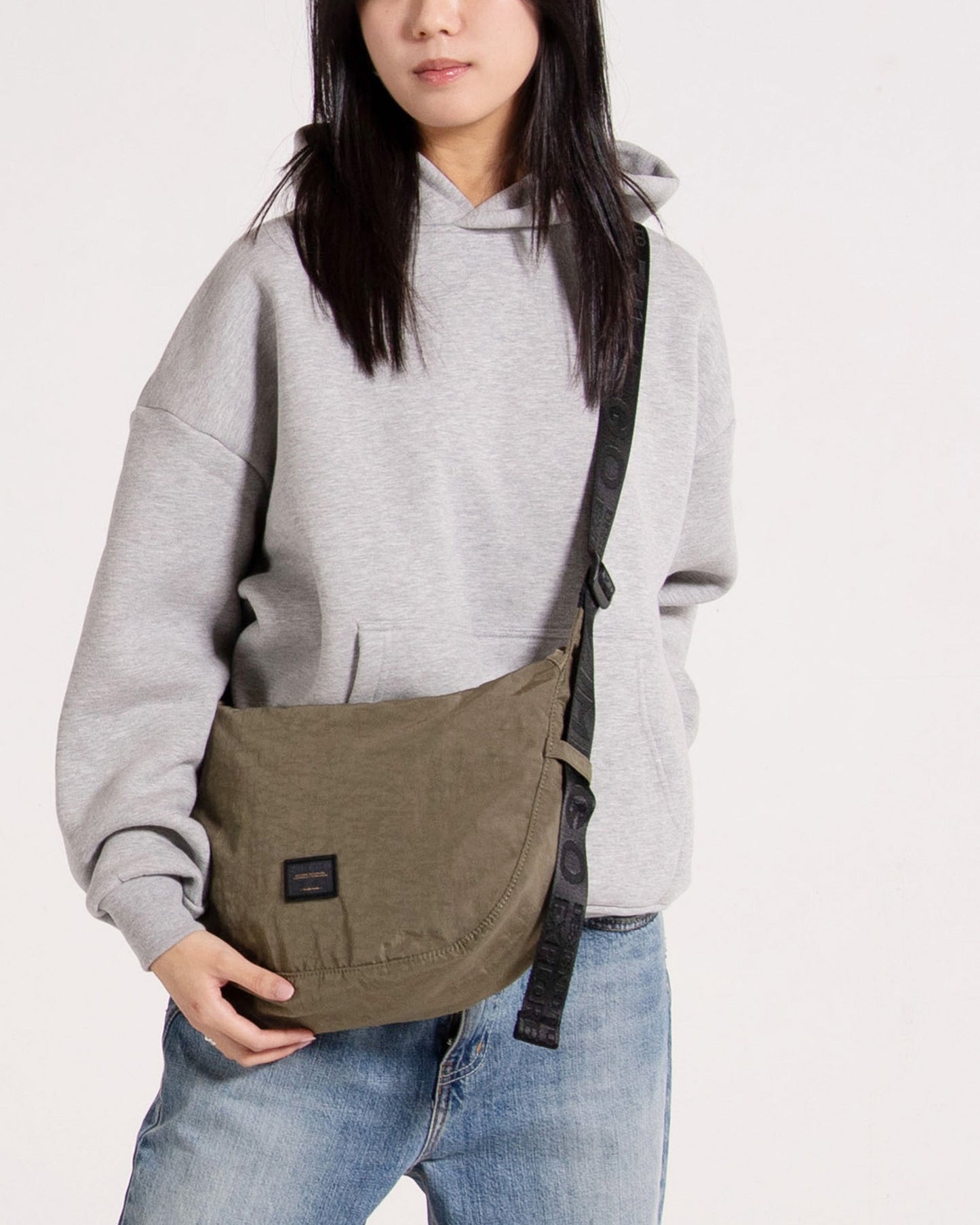 EVERYWHERE CRESCENT-1