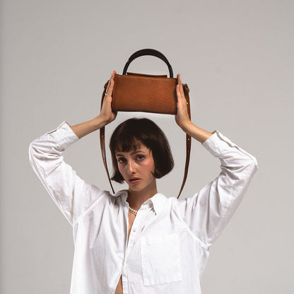 Leather Case for AirPods Max - The Minimalist 3.0 (Brown)-2