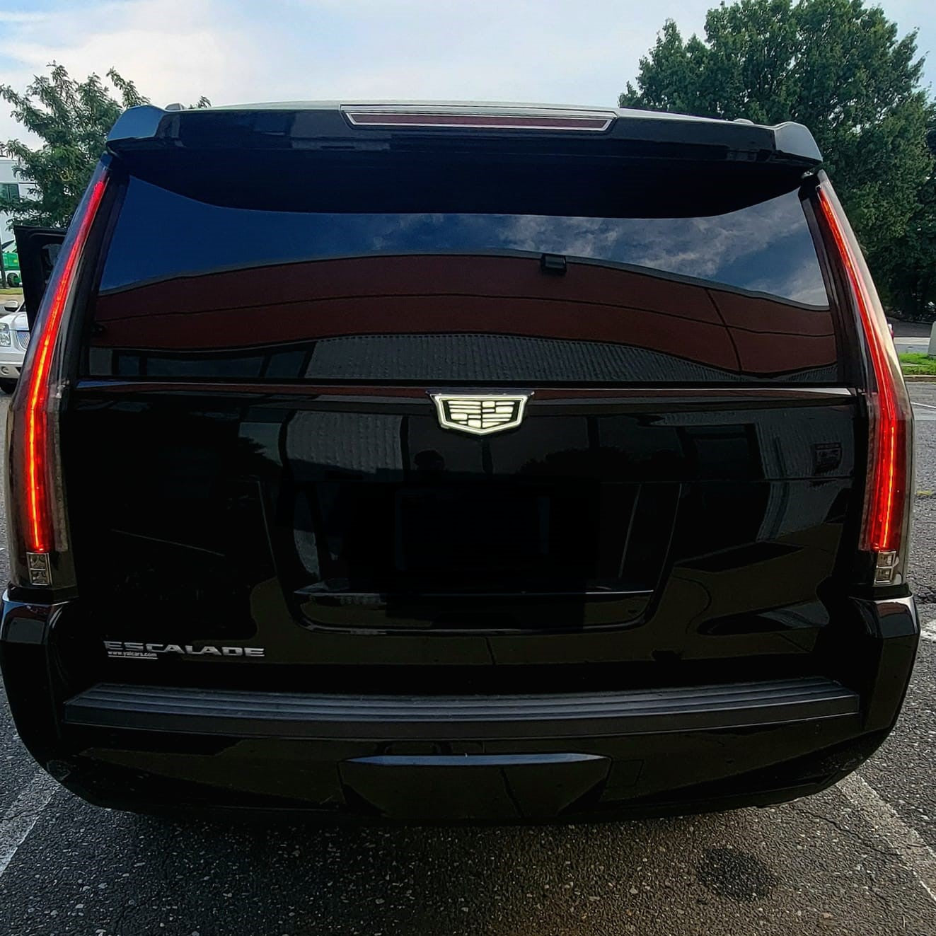 Cadillac Trunk Emblem LED Dynamic Lighted Logo – Not Compatible with Push-Button Trunk Release-3