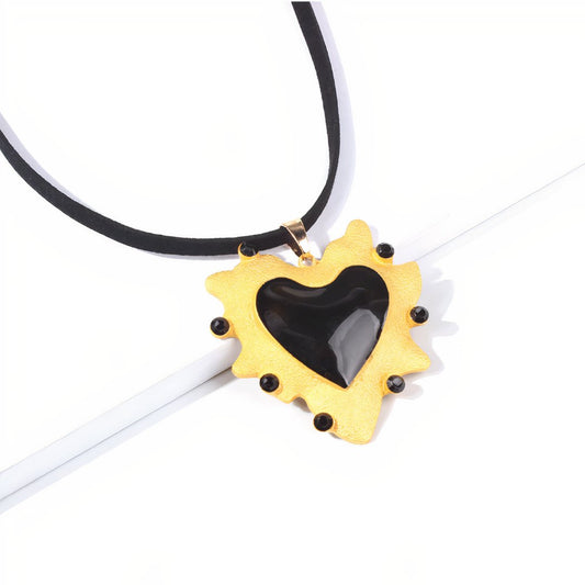 Black Heart Necklace-0