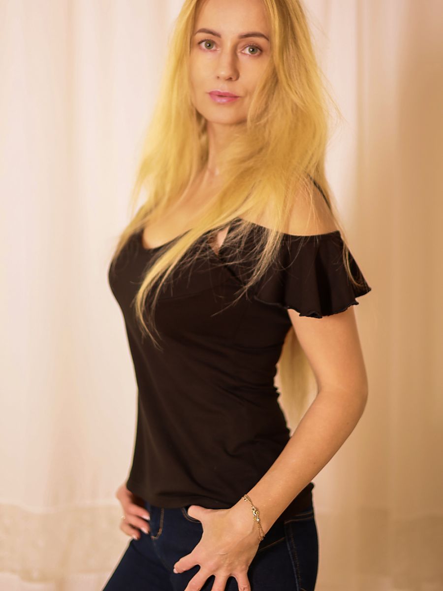 Blouse model 214232 Mirale-1