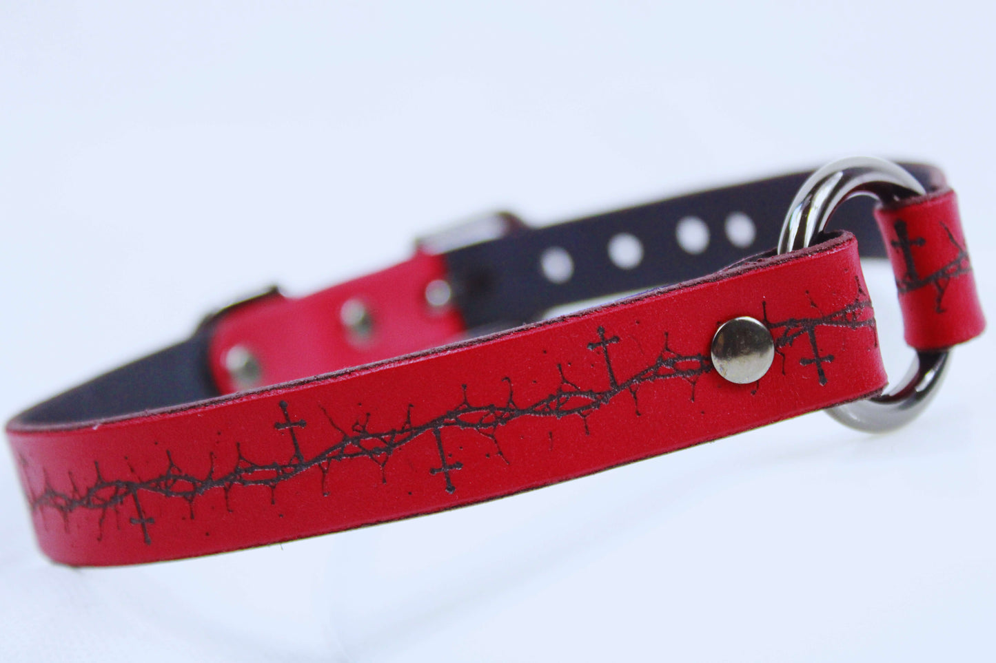 Gothic BDSM Collar with Cross & Thorn Pattern – Submissive Day Choker-4