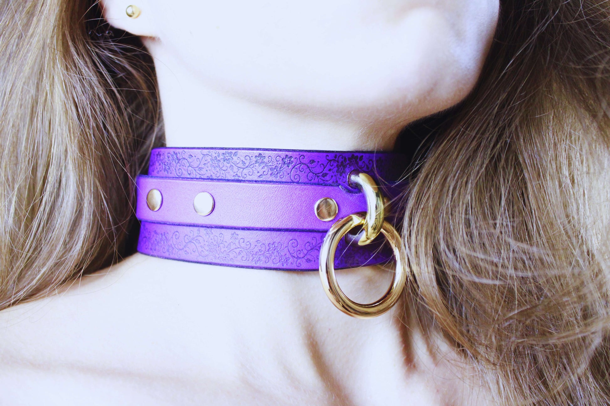 Floral Pattern Submissive Collar – Purple Leather Discreet Day Choker-1