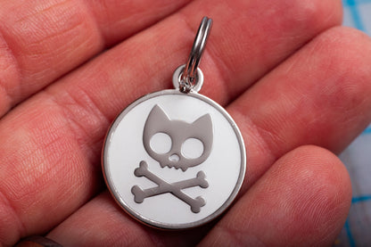 Engraved Glow-in-the-dark Skull and crossbones cat ID Tag-3