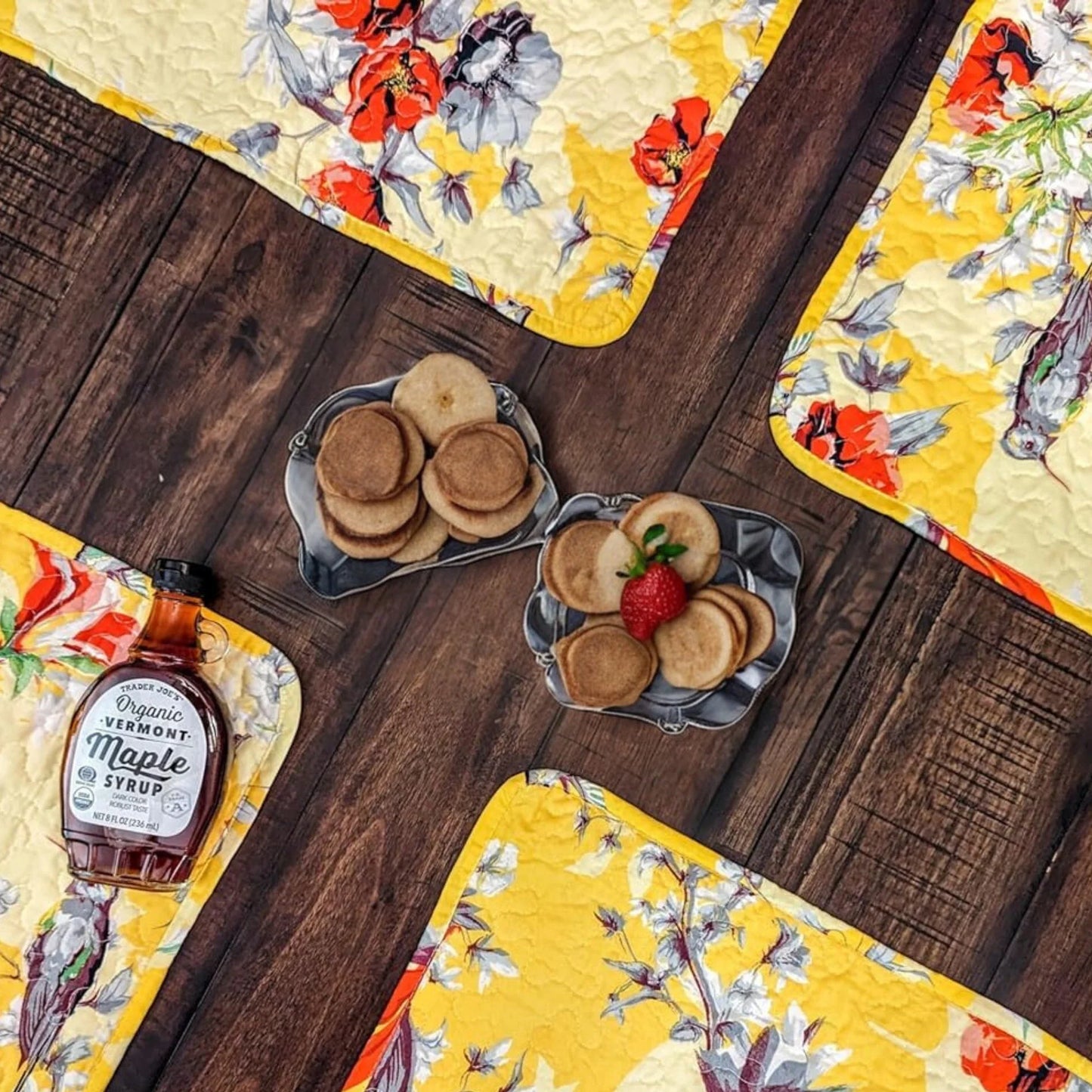 DaDa Bedding Radiant Sunshine Yellow Floral Dining Table Placemats - Set of 4-Pieces Quilted Hummingbirds Farmhouse Red Flowers - 13 x 19-3