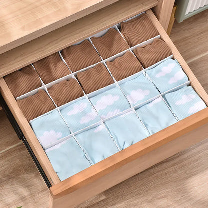 Expandable Drawer Divider for Cosmetics Organization