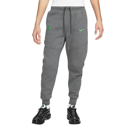 Liverpool FC grey Tech Fleece presentation tracksuit 2023/24 - Nike-3
