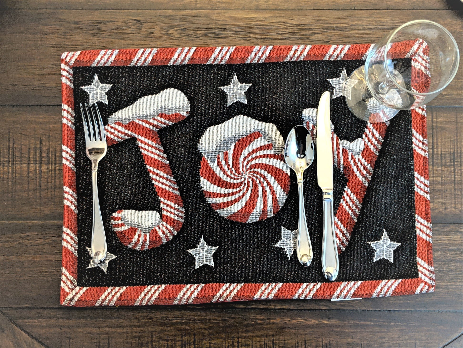 DaDa Bedding Set of 4-Pieces Peppermint Joy Holiday Tapestry Placemats 13” x 19” (12904)-2