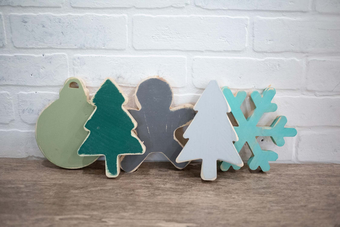 Chunky Wooden Christmas Shelf Sitter-0