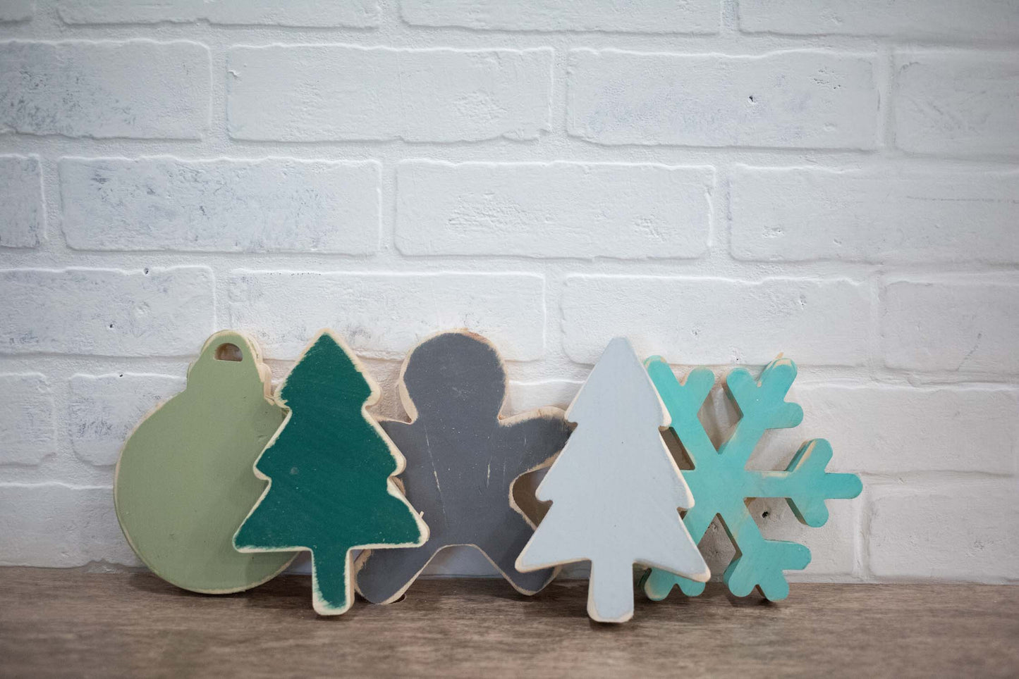 Chunky Wooden Christmas Shelf Sitter-3