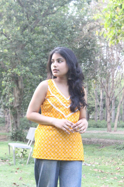 Sunshine Yellow Sleeveless Kurti-1
